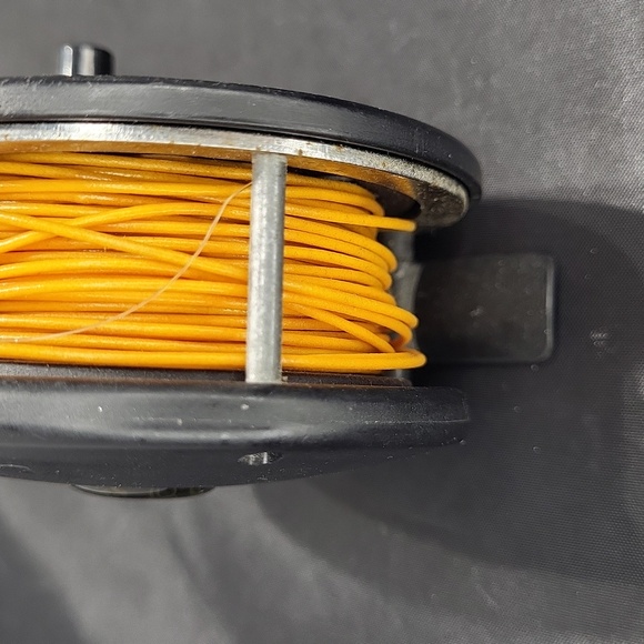 Pflueger Summit 1294 Fly Fishing Reel - Picture 8 of 11